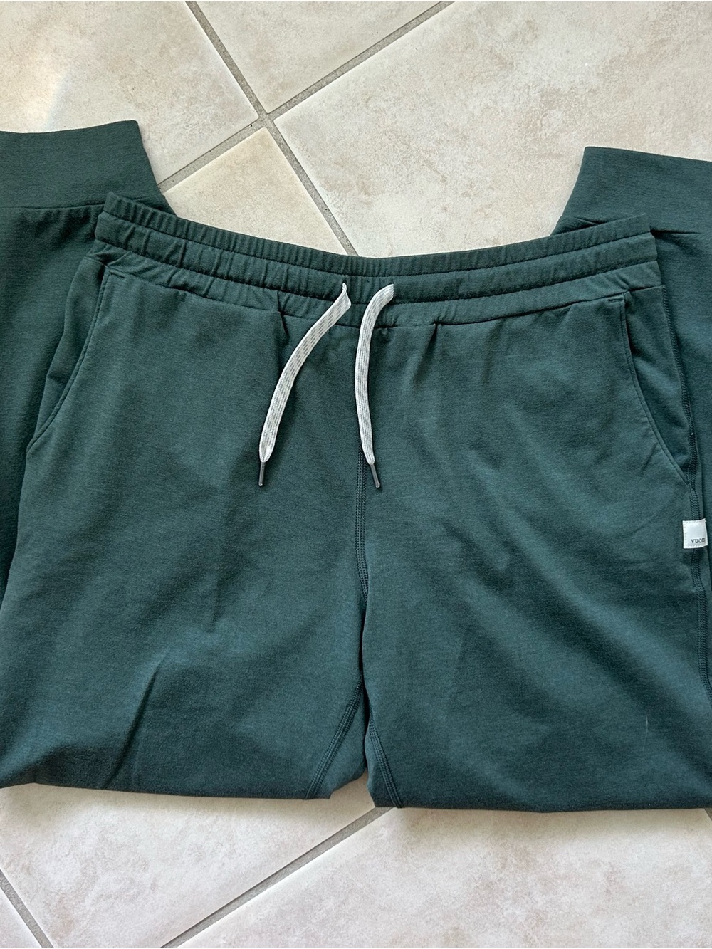 Vuori Women’s Dark Green Drawstring Joggers
